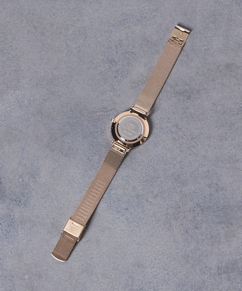 Daniel Wellington(ダニエルウェリントン)の「<Daniel Wellington(ダニエル ウェリントン)>PETITE WHITE 腕時計32mm†◆(アナログ腕時計・レディース・ゴールド/シルバー・FREE)」の5枚目の写真