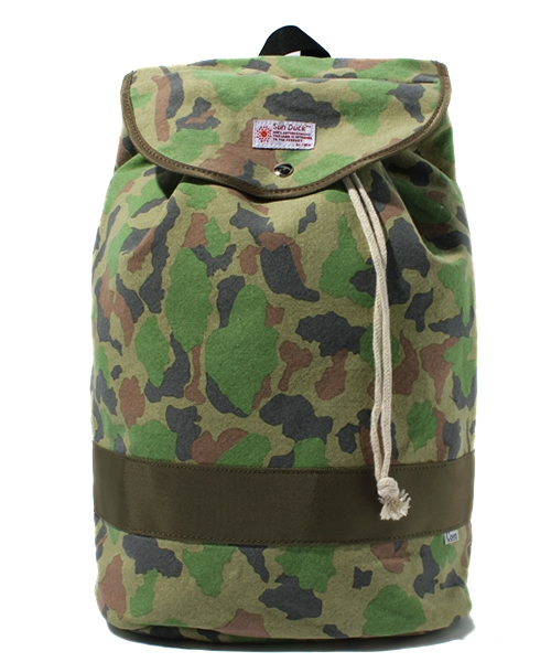 coen（コーエン）の「SUN DUCK プリントデイパック（バックパック/リュック・メンズ・オリーブ/ダークグリーン/ネイビー/ブラック・フリー）」の4枚目の写真