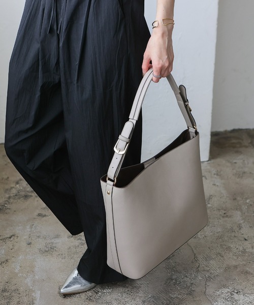 ☆fortunaさん専用 セール】11収納ワンハンドルショルダートートバッグ オンオフ兼用 A4