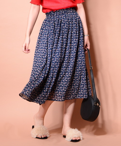 natural couture(ナチュラルクチュール)の「PPいろいろ柄ギャザースカート(スカート・レディース・ボルドー/グリーン/ブルー系その他/ブラック/ネイビー・FREE)」の5枚目の写真