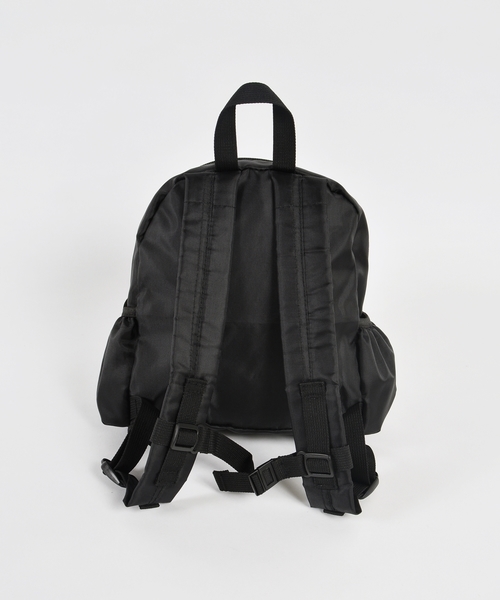 SHIPS（シップス）の「SHIPS KIDS:デイパック S (ブラック)（バックパック/リュック・キッズ・ブラック・ONE SIZE）」の2枚目の写真