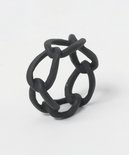 Vaya Con Dios（ヴァヤコンディオス）の「【VayaConDios/ ヴァヤコンディオス】ステンレス製ワイヤーチェーンリング（リング・メンズ・アンティークシルバー/ブラック/シルバー/ゴールド/シルバー系その他・#17/#19/#21）」の6枚目の写真