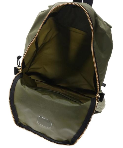 FREDRIK PACKERS（フレドリックパッカーズ）の「【FREDRIK PACKERS】 420D SNUG PACK S（バックパック/リュック・レディース・ブラック/オリーブ/ネイビー・FREE）」の8枚目の写真