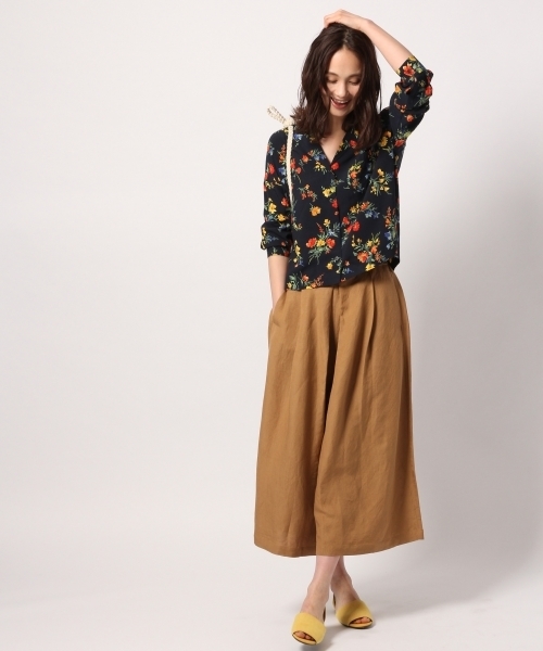 GLOBAL WORK（グローバルワーク）の「オープンカラーシャツ長袖/777044（シャツ/ブラウス・レディース・ブラック/ホワイト/ネイビー/カーキ・LARGE/MEDIUM）」の7枚目の写真