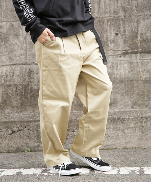 kutir（クティール）の「LOOSE WIDE PANTS / ルーズワイドストレートパンツ ストレッチチノ（チノパンツ・メンズ・ブラック/ベージュ/グレー・MEDIUM/LARGE）」の3枚目の写真