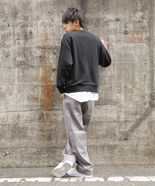 kutir（クティール）の「LOOSE WIDE PANTS / ルーズワイドストレートパンツ ストレッチチノ（チノパンツ・メンズ・ブラック/ベージュ/グレー・MEDIUM/LARGE）」の7枚目の写真