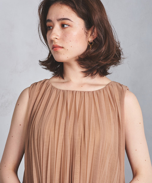 新品未使用タグ付ユナイテッドアローズ　ランダムプリーツ ノースリーブ ブラウス UNITED ARROWS LTD. OUTLET｜ランダムプリーツ ノースリーブ