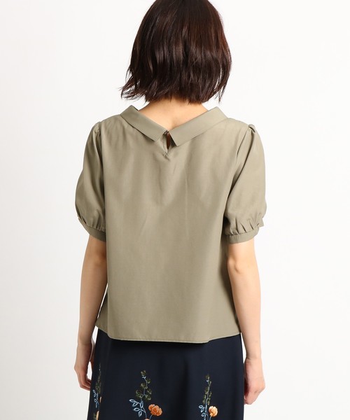 Sunauna(スーナウーナ)の「【洗える】エアリーロールネックブラウス(シャツ/ブラウス・レディース・ブラック/ベージュ/カーキ・40/38)」の6枚目の写真