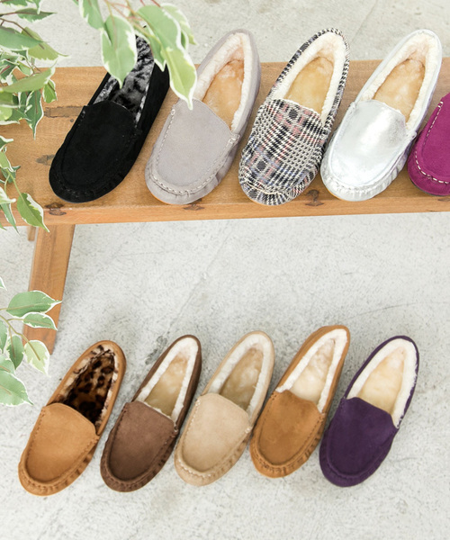 KOBE LETTUCE（コウベレタス）の「フェイクムートンローファーモカシンシューズ【インソール中敷き付】（モカシン/デッキシューズ・レディース・ライトグレー/ブラック/ダークブラウン/ベージュ/シルバー/ブラック系その他/ブラウン系その他/パープル系その他/キャメル/チェック/パープル/ブラウン系その他4/シルバー系その他/ベージュ系その他/ブラック系その他3/ピンク/ブラック系その他2/ブラウン系その他2/ブラウン系その他3/グレー/ダークグリーン/その他/ブラウン系その他5/オリーブ/ピンクベージュ/ホワイト/ネイビー/レオパード・LL/S/M/L）」の19枚目の写真