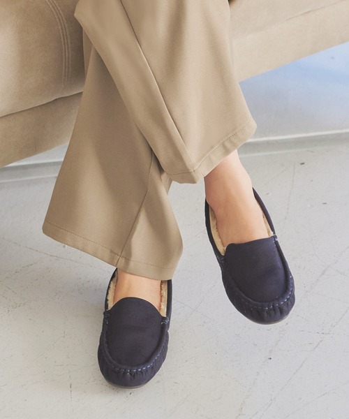 KOBE LETTUCE（コウベレタス）の「フェイクムートンローファーモカシンシューズ【インソール中敷き付】（モカシン/デッキシューズ・レディース・ライトグレー/ブラック/ダークブラウン/ベージュ/シルバー/ブラック系その他/ブラウン系その他/パープル系その他/キャメル/チェック/パープル/ブラウン系その他4/シルバー系その他/ベージュ系その他/ブラック系その他3/ピンク/ブラック系その他2/ブラウン系その他2/ブラウン系その他3/グレー/ダークグリーン/その他/ブラウン系その他5/オリーブ/ピンクベージュ/ホワイト/ネイビー/レオパード・LL/S/M/L）」の18枚目の写真