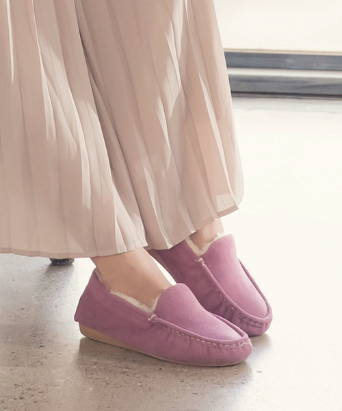 KOBE LETTUCE（コウベレタス）の「フェイクムートンローファーモカシンシューズ【インソール中敷き付】（モカシン/デッキシューズ・レディース・ライトグレー/ブラック/ダークブラウン/ベージュ/シルバー/ブラック系その他/ブラウン系その他/パープル系その他/キャメル/チェック/パープル/ブラウン系その他4/シルバー系その他/ベージュ系その他/ブラック系その他3/ピンク/ブラック系その他2/ブラウン系その他2/ブラウン系その他3/グレー/ダークグリーン/その他/ブラウン系その他5/オリーブ/ピンクベージュ/ホワイト/ネイビー/レオパード・LL/S/M/L）」の22枚目の写真