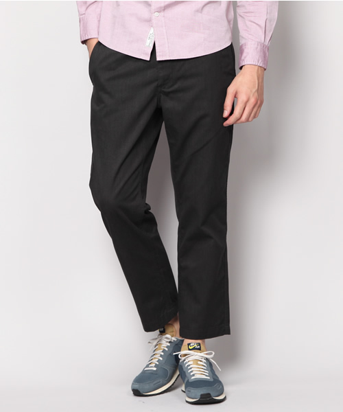 green label relaxing（グリーンレーベルリラクシング）の「○△T/C AIR/BRUSH CHINO 9/Lパンツ ◆（チノパンツ・メンズ・ダークグレー/ベージュ/ネイビー・SMALL/MEDIUM/LARGE）」の2枚目の写真