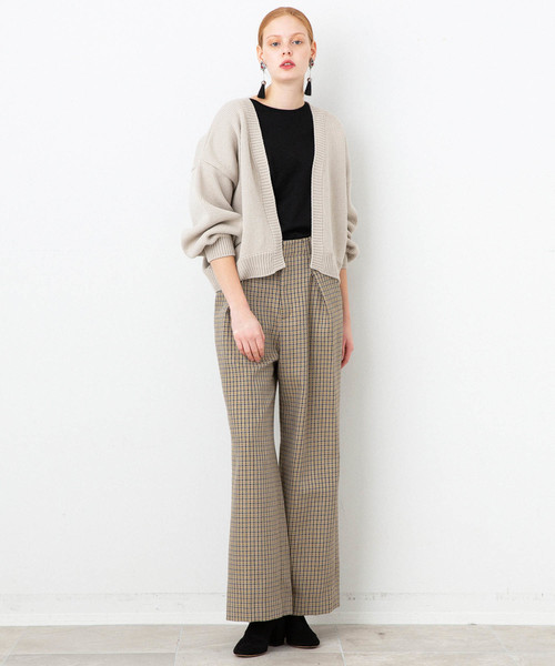 STUDIOUS(ステュディオス)の「【STUDIOUS】ローゲージボリュームスリーブ ショートカーデ(カーディガン/ボレロ・レディース・ライトベージュ/チャコールグレー/ベージュ/オフホワイト/グレイッシュベージュ・FREE)」の20枚目の写真