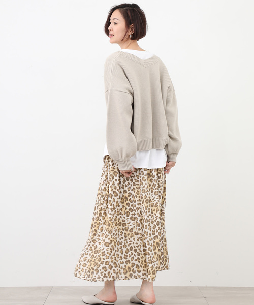 STUDIOUS(ステュディオス)の「【STUDIOUS】ローゲージボリュームスリーブ ショートカーデ(カーディガン/ボレロ・レディース・ライトベージュ/チャコールグレー/ベージュ/オフホワイト/グレイッシュベージュ・FREE)」の15枚目の写真