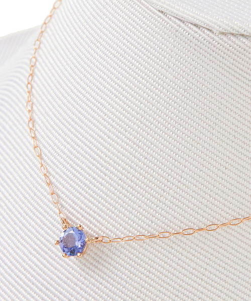ESTELLE（エステール）の「12月誕生石 K18 ピンクゴールド タンザナイト ネックレス ESTELLE/エステール WEB限定（ネックレス・レディース・ピンクゴールド・40cm）」の4枚目の写真