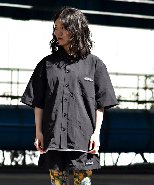 WILD THINGS(ワイルドシングス)の「SUPPLEX SHORT SLEEVE SHIRTS(水着・メンズ・イエロー/ブルー/ブラック・XL/L/M)」の12枚目の写真