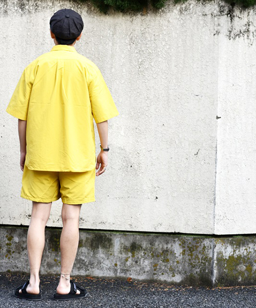 WILD THINGS(ワイルドシングス)の「SUPPLEX SHORT SLEEVE SHIRTS(水着・メンズ・イエロー/ブルー/ブラック・XL/L/M)」の9枚目の写真