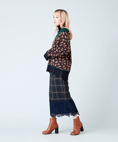 TRUNO by NOISE MAKER（トルノバイノイズメーカー）の「レース切替チェックタイトスカート（スカート・レディース・ネイビー/ブラック・38/36）」の4枚目の写真