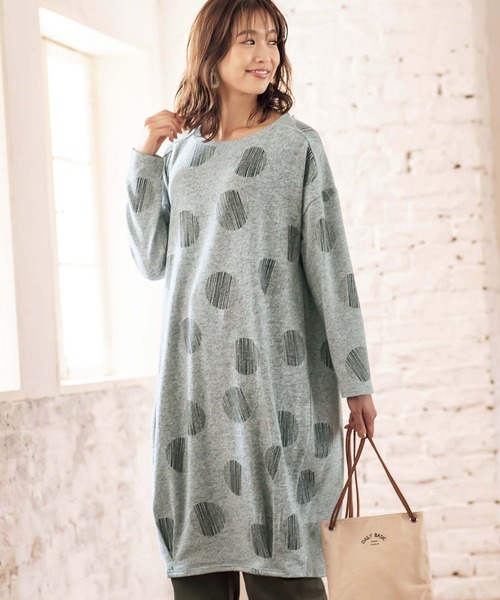 GeeRA(ジーラ)の「ドット柄コクーンチュニックワンピース(ワンピース・レディース・ブルー/杢グレー・M/L/X-LARGE)」の2枚目の写真