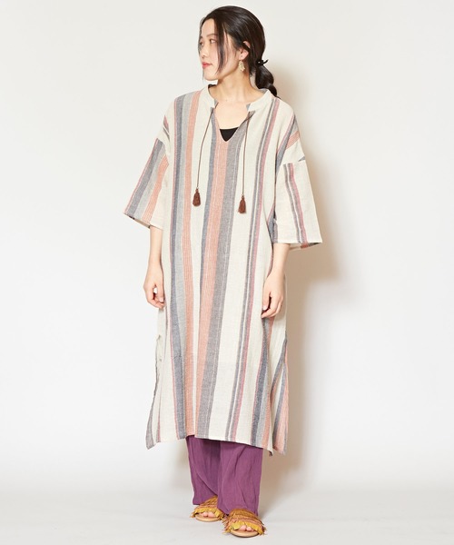 チャイハネ（チャイハネ）の「【チャイハネ】南インドストライプ織りルレックスワンピース（ワンピース・レディース・ベージュ/パープル/オレンジ・FREE）」の2枚目の写真
