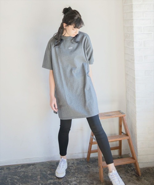 KANGOL（カンゴール）の「【KANGOL／カンゴール】ロゴ刺繍半袖Tワンピ/ビッグシルエット/Ｔシャツワンピース（ワンピース・レディース・ホワイト/チャコールグレー/ブラック・M/L/LL）」の12枚目の写真