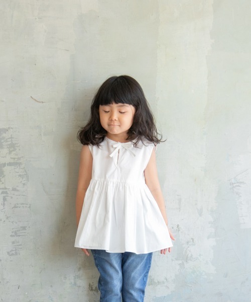 LOWRYS FARM(ローリーズファーム)の「ギャザーボリュームノースリーブ 888013(シャツ/ブラウス・キッズ・ブラック/パープル/オフホワイト・MEDIUM/LARGE/X-LARGE)」の1枚目の写真