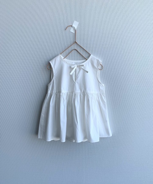 LOWRYS FARM(ローリーズファーム)の「ギャザーボリュームノースリーブ 888013(シャツ/ブラウス・キッズ・ブラック/パープル/オフホワイト・MEDIUM/LARGE/X-LARGE)」の9枚目の写真