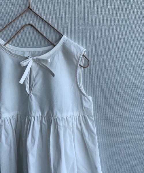 LOWRYS FARM(ローリーズファーム)の「ギャザーボリュームノースリーブ 888013(シャツ/ブラウス・キッズ・ブラック/パープル/オフホワイト・MEDIUM/LARGE/X-LARGE)」の14枚目の写真