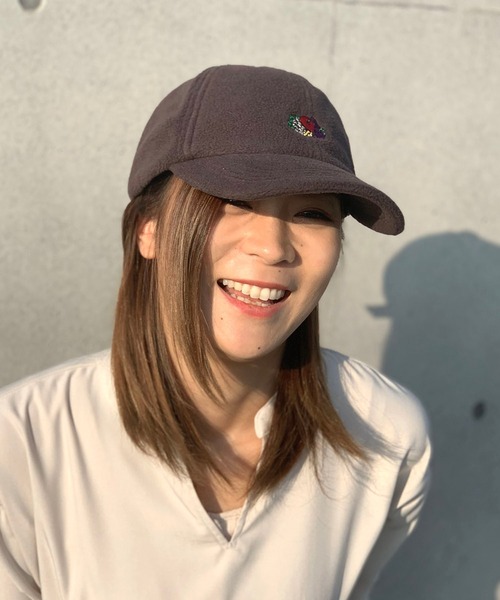 FRUIT OF THE LOOM(フルーツオブザルーム)の「FRUIT OF THE LOOM FLEECE LOGO EMB LOW CAP(キャップ・レディース・ブラック/ベージュ/パープル/ブラウン/オフホワイト/カーキ・FREE)」の4枚目の写真