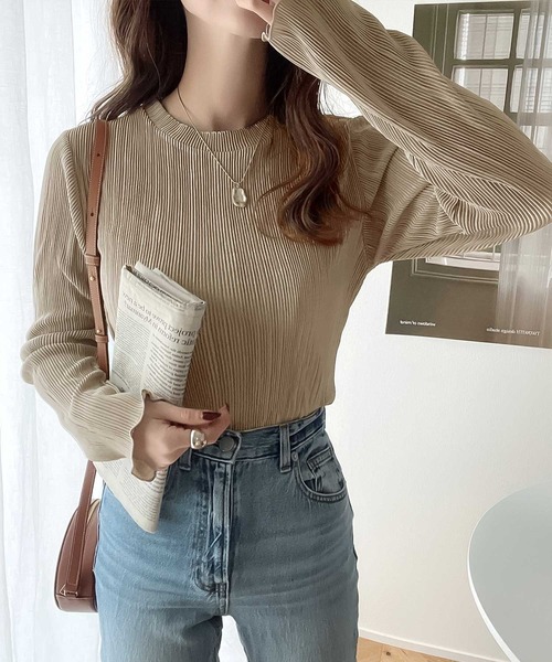 classicalelf（クラシカルエルフ）の「袖口まで上品かわいく。ラウンドネック袖メローブラウス(長袖)（Tシャツ/カットソー・レディース・ブラック/カーキ/モカ/グレイッシュベージュ/ブルー/アイボリー/グレー/イエロー/ライトグレー/オレンジ系その他/ブラウン/ライトグリーン/ピンクベージュ/イエロー系その他・MEDIUM/LARGE/X-LARGE/SMALL）」の17枚目の写真