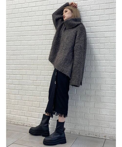 MURUA（ムルーア）の「タンクソールミドルブーツ（ブーツ・レディース・アイボリー/ブラック・36/35/37）」の5枚目の写真