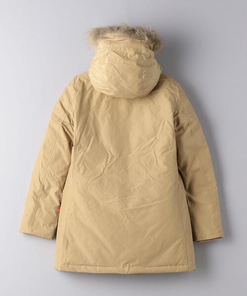 WOOLRICH（ウールリッチ）の「＜WOOLRICH（ウールリッチ）＞ARCTIC PARKA DF ダウンコート ▲（ダウンジャケット/コート・レディース・ベージュ/ブラック・X-SMALL/MEDIUM/SMALL）」の11枚目の写真