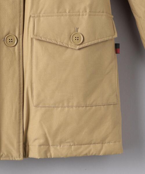 WOOLRICH（ウールリッチ）の「＜WOOLRICH（ウールリッチ）＞ARCTIC PARKA DF ダウンコート ▲（ダウンジャケット/コート・レディース・ベージュ/ブラック・X-SMALL/MEDIUM/SMALL）」の6枚目の写真