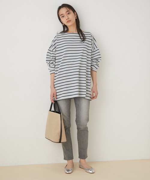 ADAM ET ROPE'（アダムエロペ）の「【WEB限定】BIGボーダープルオーバー（Tシャツ/カットソー・レディース・ブラック系その他/ホワイト系その他/ブルー系その他・FREE）」の8枚目の写真