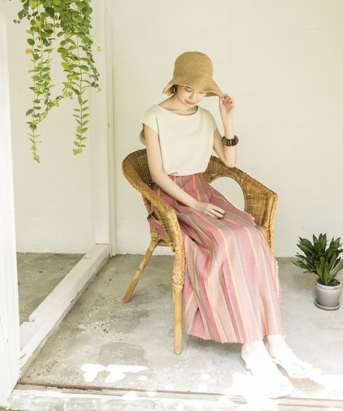 URBAN RESEARCH（アーバンリサーチ）の「【UVカット・速乾】機能素材サーマルボートネックカットソー（Tシャツ/カットソー・レディース・ライトグレー/ブラック/オフホワイト/アイボリー/ミント/ライトカーキ/その他1/キャメル/レッド系その他・FREE）」の11枚目の写真