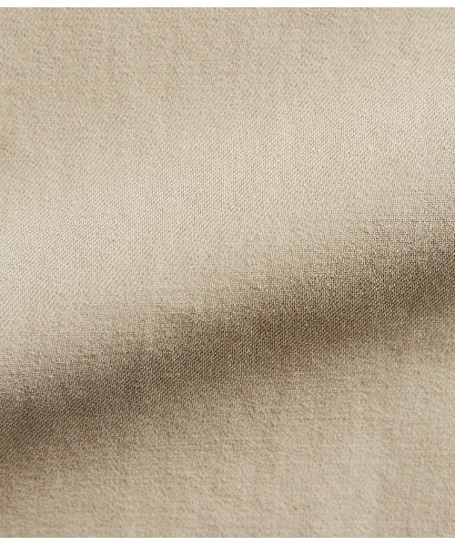 SIPULI(シプリ)の「High Twist Cotton Twill ワイドシルエットサロペット(サロペット/オーバーオール・レディース・ベージュ/ブラック・2)」の7枚目の写真