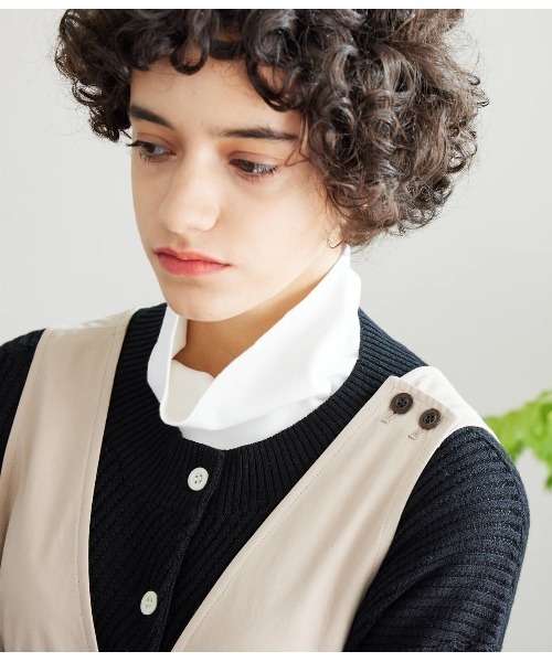 SIPULI(シプリ)の「High Twist Cotton Twill ワイドシルエットサロペット(サロペット/オーバーオール・レディース・ベージュ/ブラック・2)」の14枚目の写真