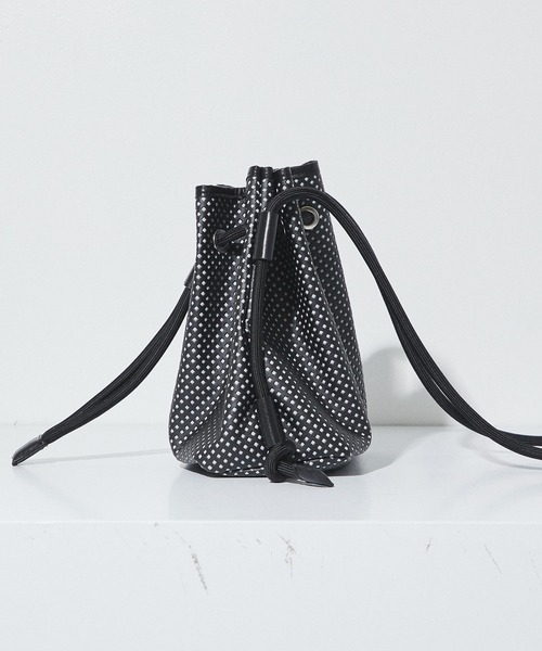 UNITED TOKYO(ユナイテッドトウキョウ)の「2wayパンチングポーチ(ハンドバッグ・メンズ・ブラック・FREE)」の7枚目の写真