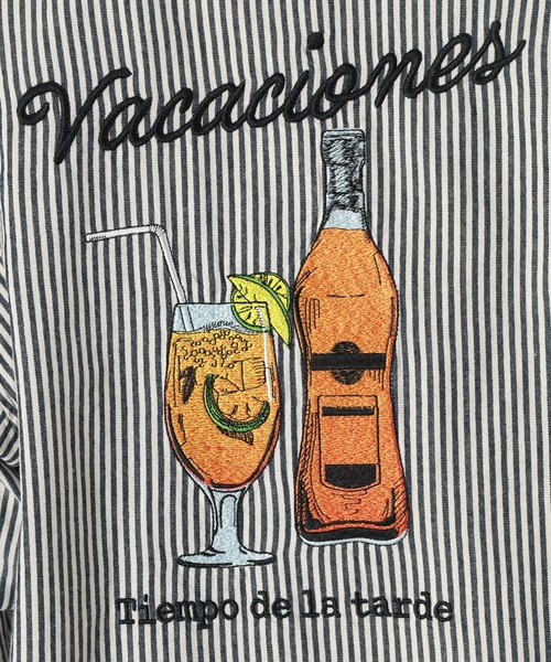 make a ray!（メイク ア レイ！）の「バッグ刺繍 Drink＆Glass イラスト刺繍 ビックシルエット 長袖シャツ/ ワークシャツ（シャツ/ブラウス・メンズ・ネイビー/サックスブルー・M/L/XL）」の3枚目の写真