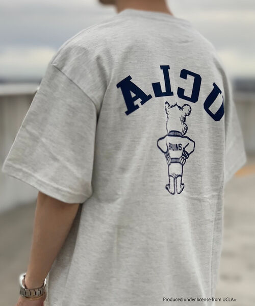 NOLLEY'S goodman（ノーリーズグッドマン）の「YALE / UCLA 別注 カレッジロゴ ビッグシルエット Tシャツ（Tシャツ/カットソー・メンズ・アイボリー/ホワイト系その他/ホワイト系その他2/ホワイト系その他3/チャコールグレー/キャメル/ライトグレー/ネイビー/ホワイト系その他5/ホワイト系その他4・M/L）」の14枚目の写真