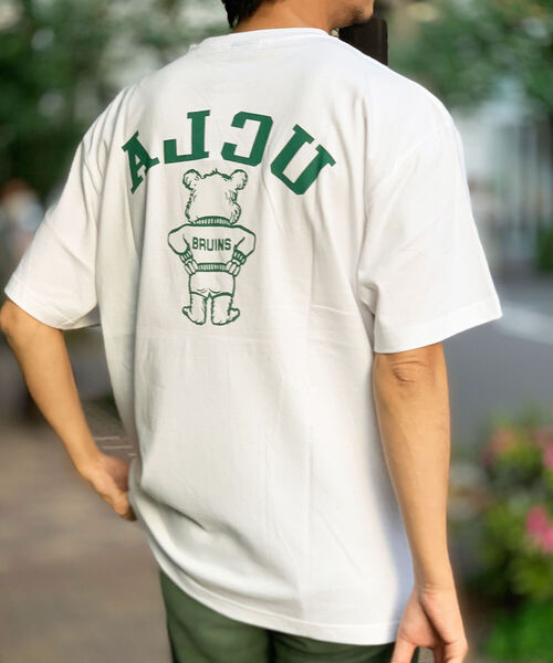 NOLLEY'S goodman（ノーリーズグッドマン）の「YALE / UCLA 別注 カレッジロゴ ビッグシルエット Tシャツ（Tシャツ/カットソー・メンズ・アイボリー/ホワイト系その他/ホワイト系その他2/ホワイト系その他3/チャコールグレー/キャメル/ライトグレー/ネイビー/ホワイト系その他5/ホワイト系その他4・M/L）」の21枚目の写真