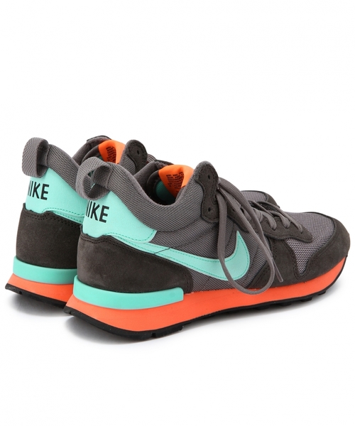 NIKE（ナイキ）の「◆[ナイキ]NIKE インターナショナリスト MID スニーカー（スニーカー・レディース・ブラウン/ブラック・23.5cm/24cm/22.5cm/24.5cm/25cm/23cm）」の3枚目の写真