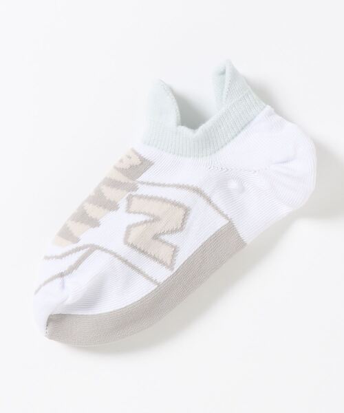 NEW BALANCE（ニューバランス）の「ニューバランス アンクル丈 ソックス NB（ソックス/靴下・レディース・ホワイト/ブラック/ブラウン/グレー/レッド/カーキ/ブルー/ライトブラウン/マスタード/ライトピンク/ワイン/ダークグリーン/ベージュ/グリーン/ミント/オレンジ/ライトグリーン/ダークブルー/ダークグレー/ピンク/ネイビー/イエロー/グリーン系その他/パープル/ピンク系その他/オレンジ系その他/イエロー系その他/ライトブルー/ホワイト系その他/グリーン系その他2/ピンク系その他2・S/M/SS）」の2枚目の写真