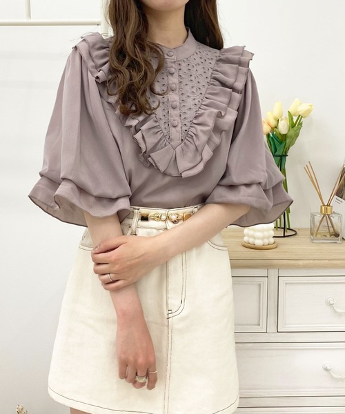 apres jour(アプレジュール)の「コットンレース使いフリルブラウス【ZOZOTOWN限定アイテム】(シャツ/ブラウス・レディース・ブラック/オフホワイト/ピンク・X-LARGE/フリー)」の3枚目の写真