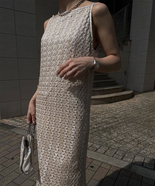 Ameri(アメリ)の「MEDI SHINE STRIPE LACE TOP(キャミソール・レディース・ダークブラウン/ベージュ/テラコッタ・FREE)」の17枚目の写真