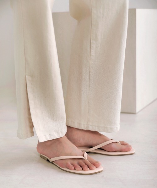 Bou Jeloud(ブージュルード)の「エコレザービーチサンダル(サンダル・レディース・ブラック/シルバー/アイボリー・FREE)」の8枚目の写真