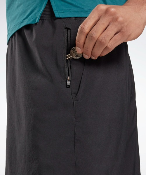 Reebok（リーボック）の「エピック ライトウェイト グラフィックショーツ / Epic Lightweight Graphic Shorts（その他パンツ・メンズ・ブラック/レモンイエロー・SMALL/MEDIUM/LARGE/X-LARGE/XX-LARGE/X-SMALL/XXX-LARGE）」の4枚目の写真