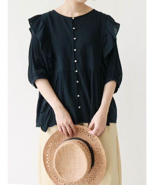 Samansa Mos2（サマンサ モスモス）の「綿クレープフリルブラウス（シャツ/ブラウス・レディース・ブルー/オフホワイト/ブラック・ﾌﾘ-）」の2枚目の写真