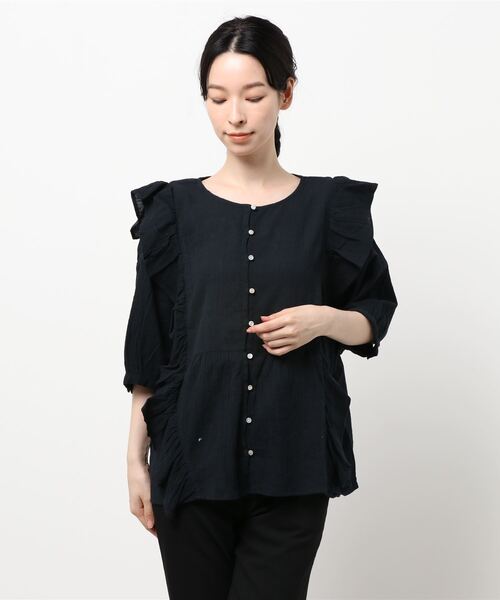 Samansa Mos2（サマンサ モスモス）の「綿クレープフリルブラウス（シャツ/ブラウス・レディース・ブルー/オフホワイト/ブラック・ﾌﾘ-）」の7枚目の写真