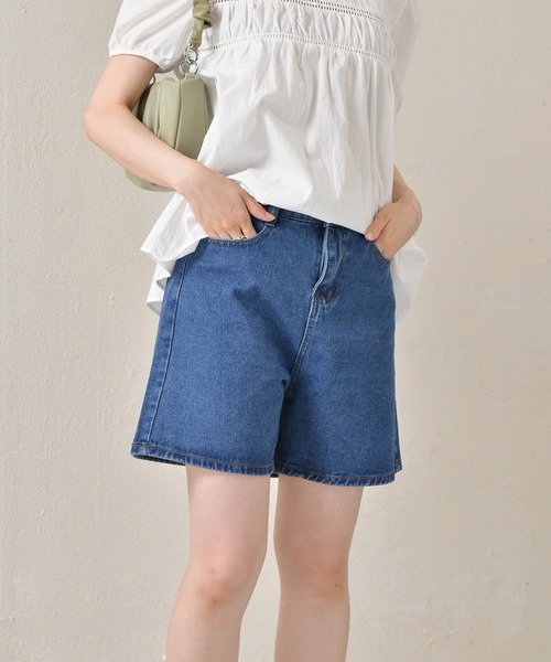 Monocoro toppi（モノコロトッピ）の「カラーデニムショートパンツ（デニムパンツ・レディース・ホワイト/ブルー/ブラック・M）」の17枚目の写真